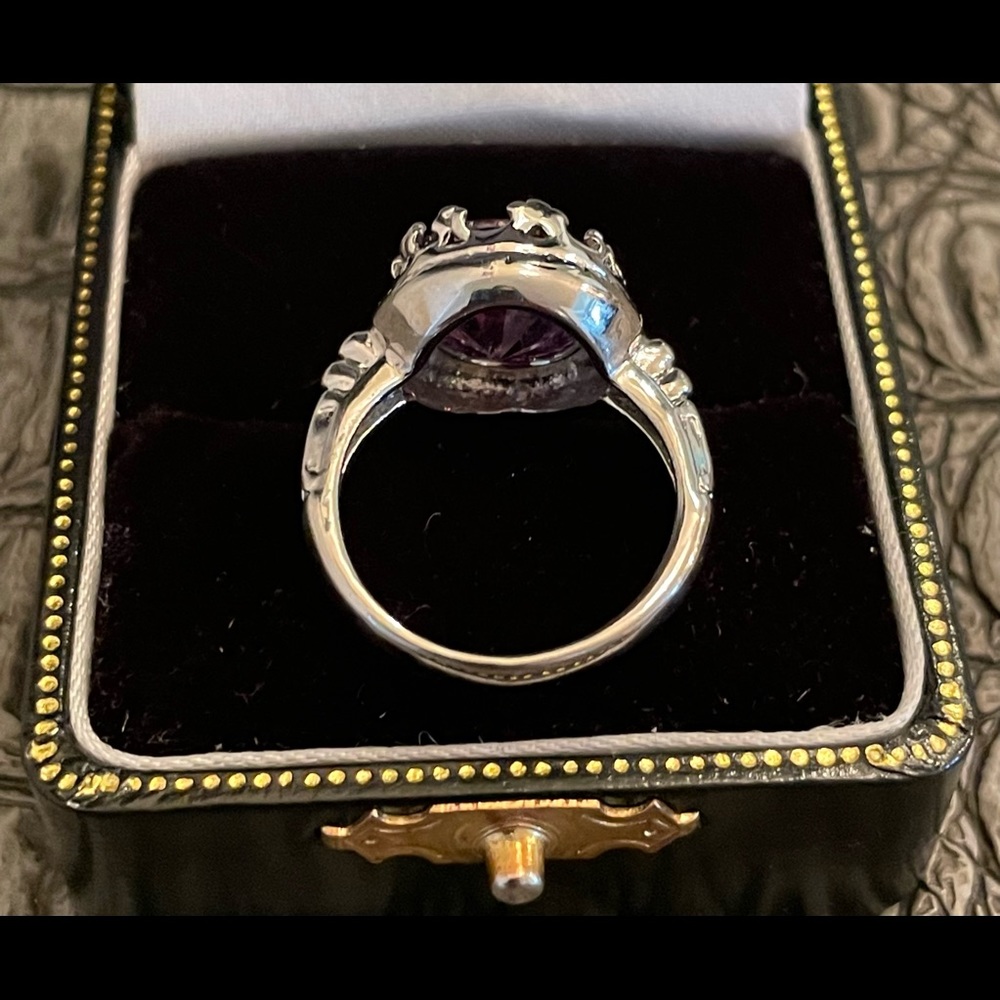 Solid Sterling Silver And Amethyst Ring Size 7 - image 8